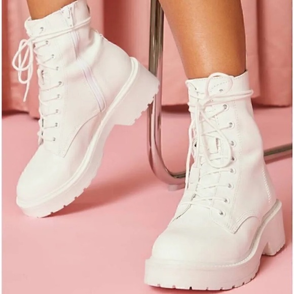 Steve Madden Shoes - Steve Madden White Combat Boot